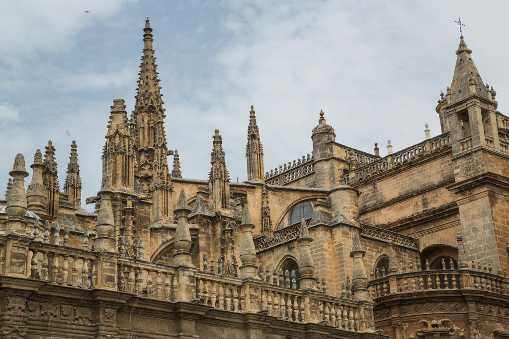 Luxury Ultra * Sevilla
