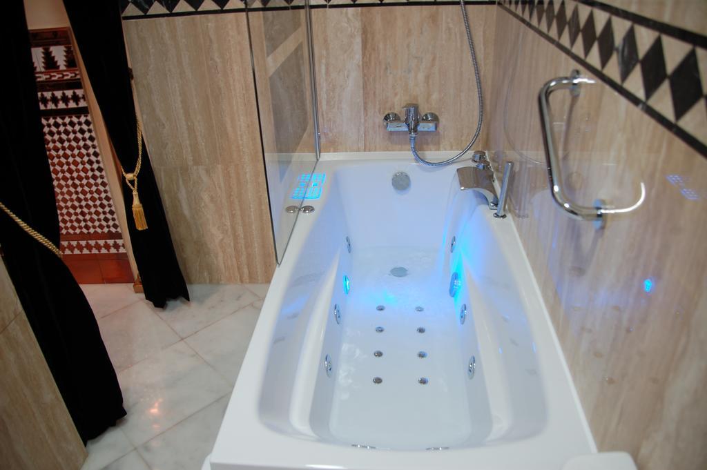 Luxury Ultra Sevilla